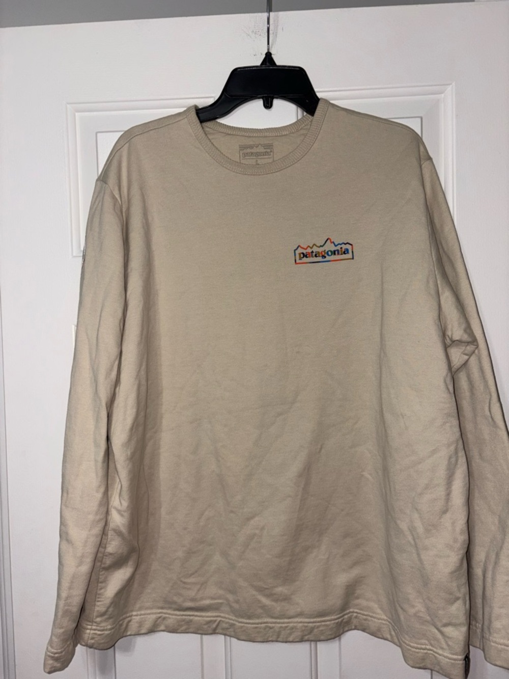 Patagonia Cream Crewneck Sweatshirt with Small Logo